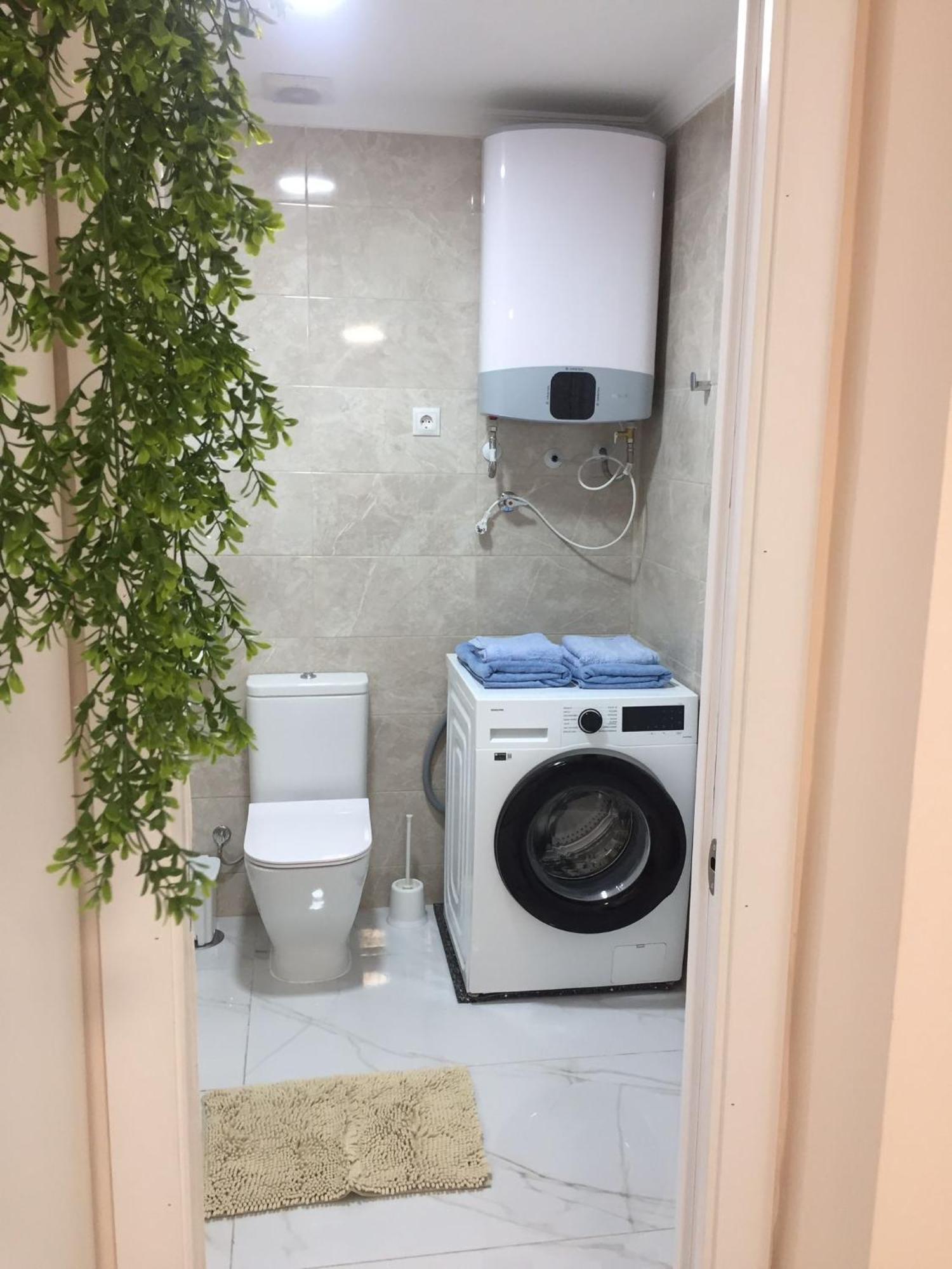 トレモリノスStudio In The Centre Near The Beachアパートメント エクステリア 写真